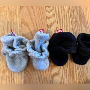 2 Pairs Zutano Baby Booties 3 month black and grey fleece